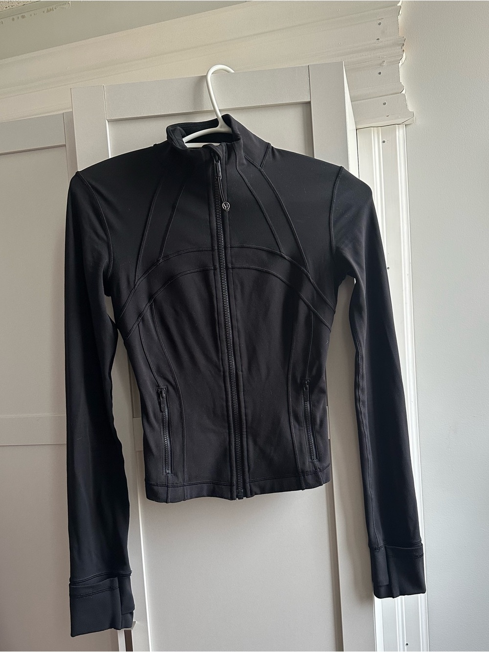 lululemon athletica Black Women's Fitted Zip Jacket size 0